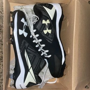 Never worn baseball cleats